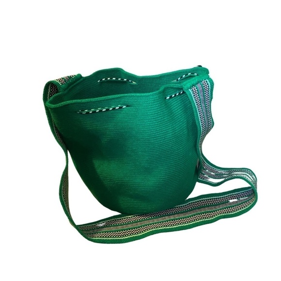 Mochilas Wayuu Handmade Crouched Colombian Green Black White Tassel Crossbody - Picture 6 of 7